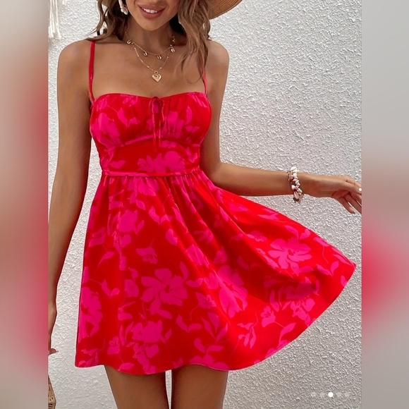 NWOT Elegant Red Floral Backless Dress Size S Summer Dress Knee Length - Picture 15 of 15